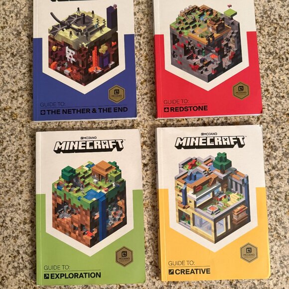Minecraft: Guide Collection 4-Book Boxed Set - Picture 4 of 8